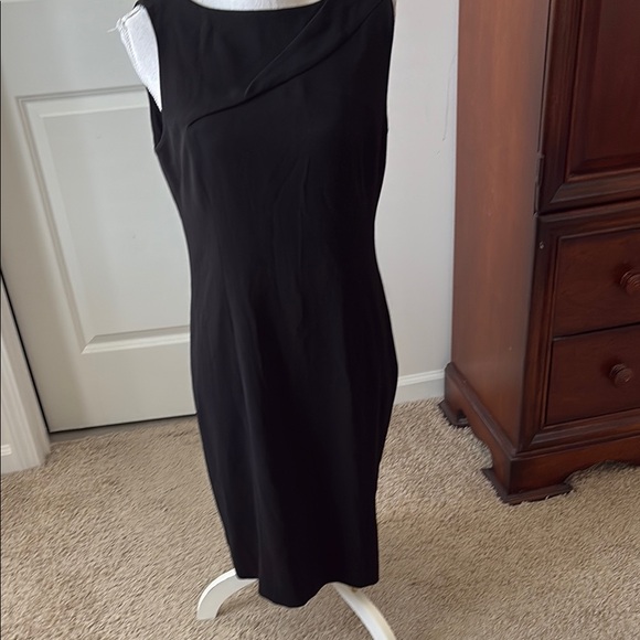 Talbot’s Elegant Black Sleeveless Dress - Picture 3 of 5